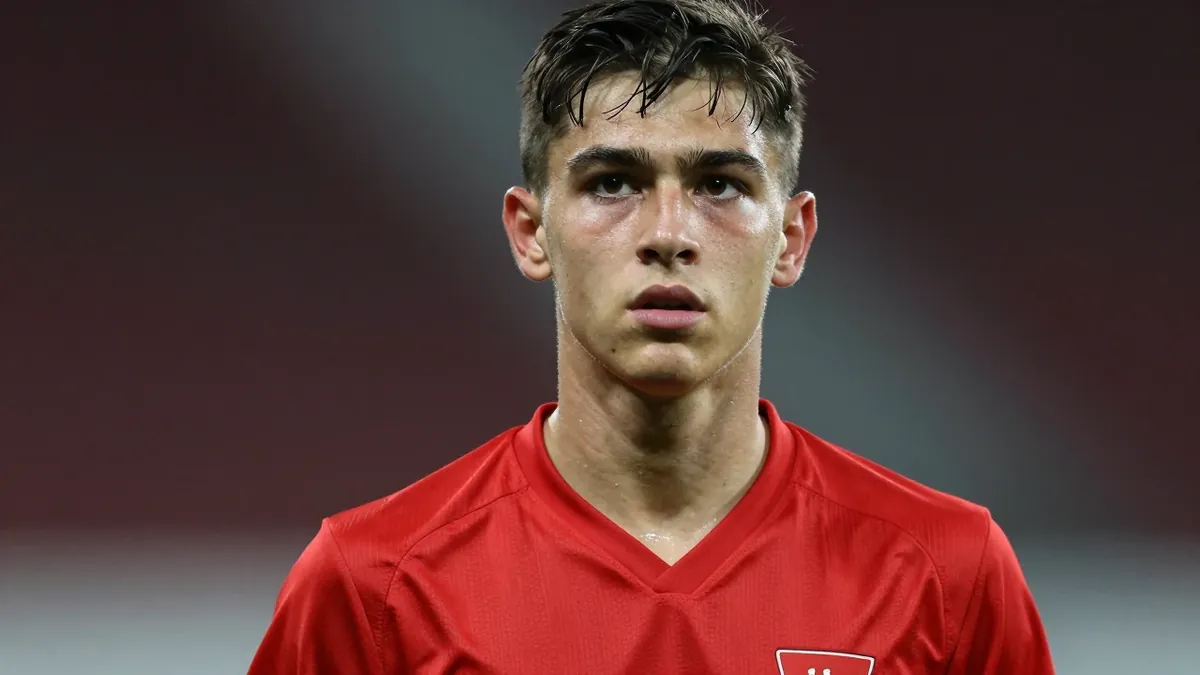 Bohemians teenage striker Josh Harpur is poised to join Serie A side Como on a three-year deal worth an initial €250k...